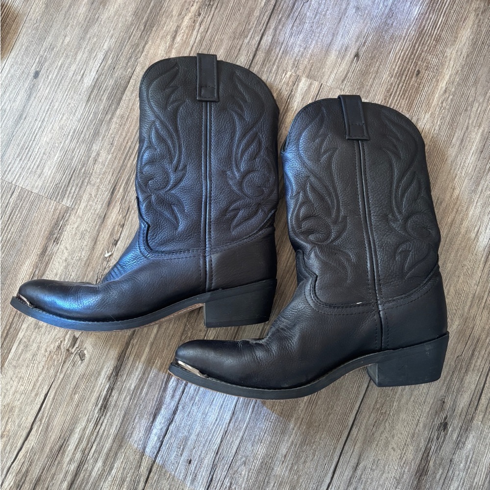 Men's Black Western J-toe Cowboy Boots with Embossed Stitching
